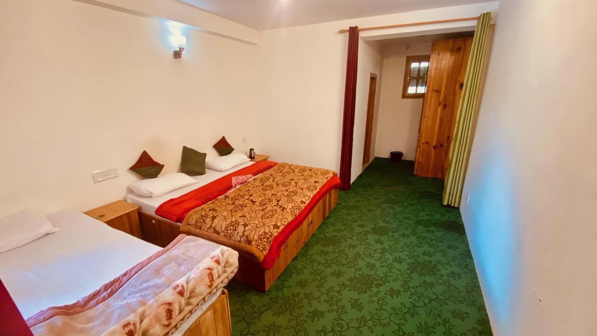 Хостел Madpackers Manali Екстер'єр фото